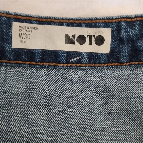 Topshop Full Button Closure Dark Wash Denim Skirt size 30 - Picture 3 of 5